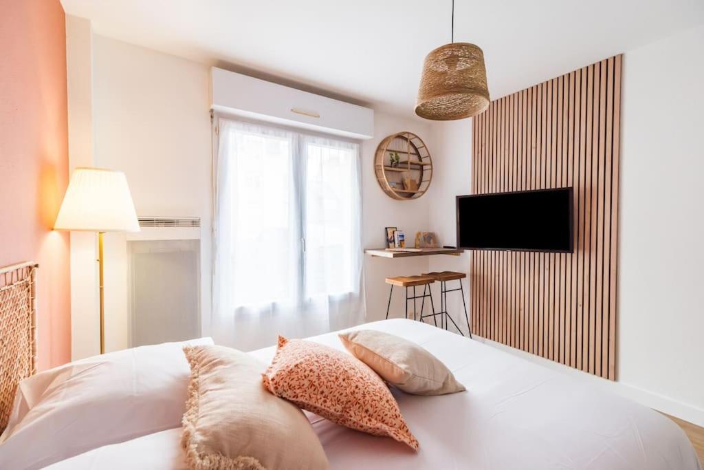 Charmant Studio Au Coeur De แซงต์-บรีเออ ภายนอก รูปภาพ